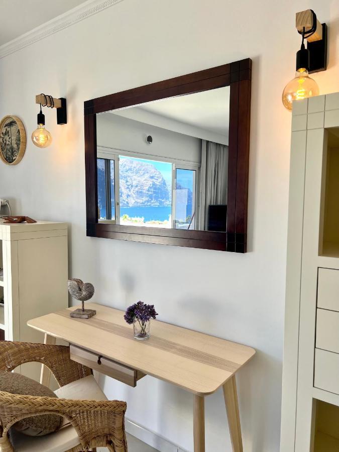Luxury Penthouse With Breathtaking Views And Huge Private Terraces Lejlighed Puerto de Santiago  Eksteriør billede