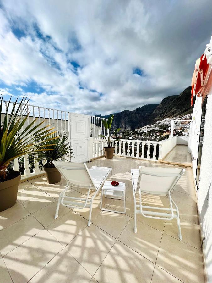 Luxury Penthouse With Breathtaking Views And Huge Private Terraces Lejlighed Puerto de Santiago  Eksteriør billede