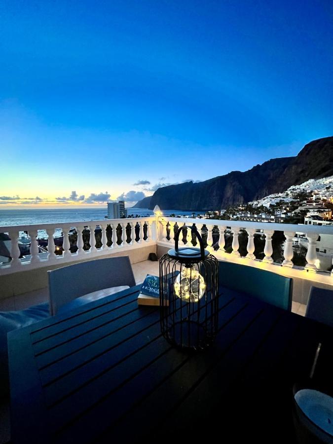 Luxury Penthouse With Breathtaking Views And Huge Private Terraces Lejlighed Puerto de Santiago  Eksteriør billede