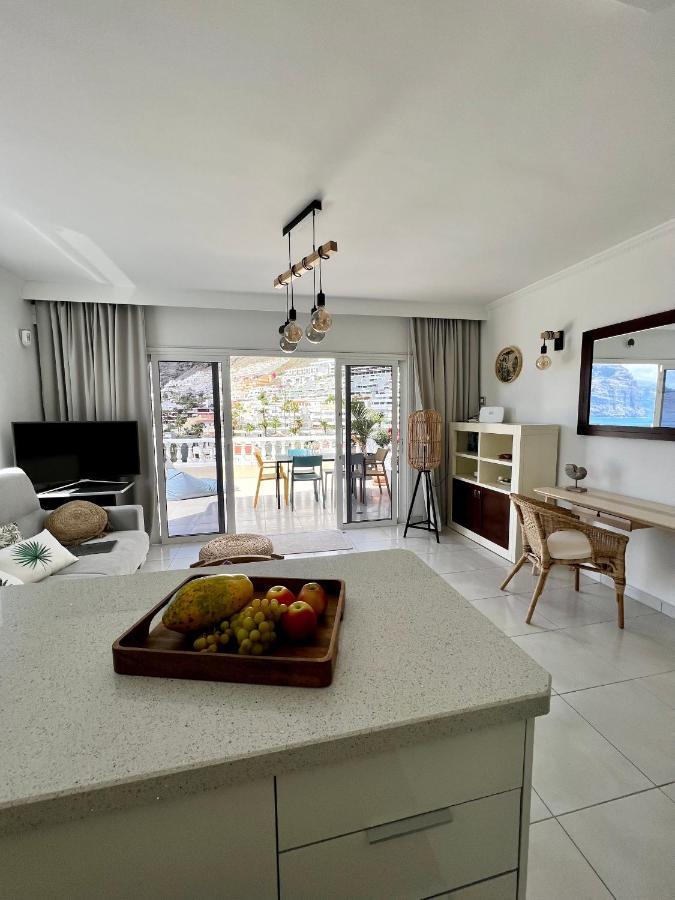 Luxury Penthouse With Breathtaking Views And Huge Private Terraces Lejlighed Puerto de Santiago  Eksteriør billede